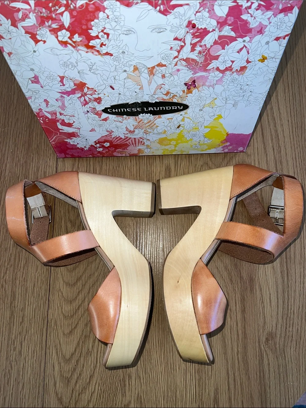 Chinese Laundry Tan Leather Platform Sandal with Wood-Look Heel
